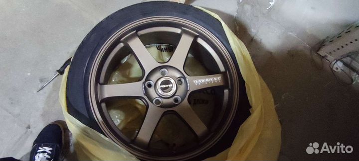 Диски Volk Racing TE37 R18