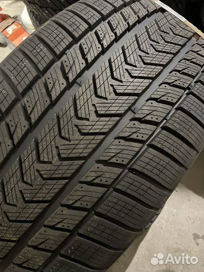 Gripmax SureGrip Pro Winter 285/40 R23 111V