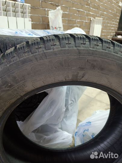Nokian Tyres Hakkapeliitta 5 235/60 R18