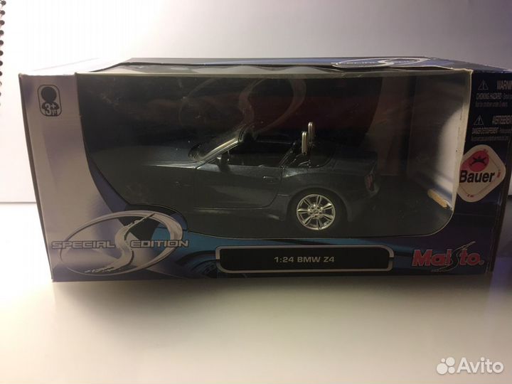 Модель автомобиля BMW Z4 1:24