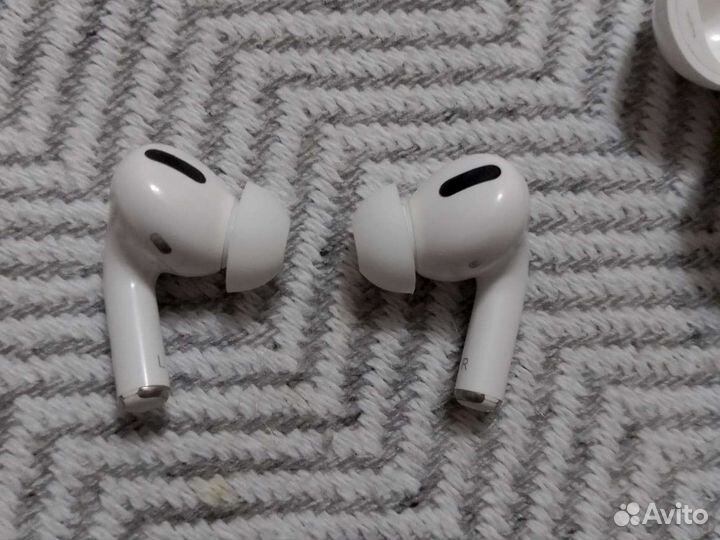 Беспроводные наушники apple airpods pro