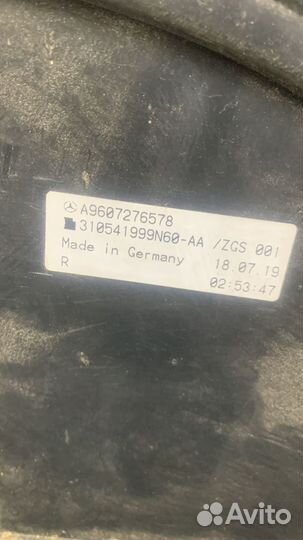 Обшивка двери RH Mercedes-Benz A9607276578