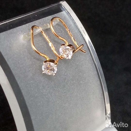 Золотые серьги