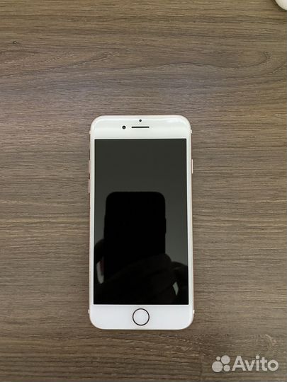 iPhone 7, 32 ГБ