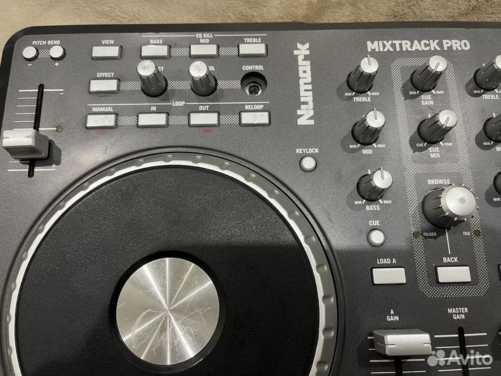 На запчасти Dj контроллер numark mixtrack pro