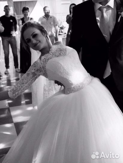 Свадебное платье