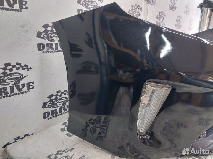 Бампер передний Toyota Prius ZVW30