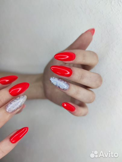 Модель Маникюр/педикюр /наращивание