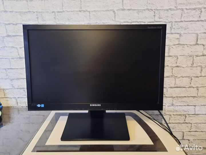 Монитор Samsung 22 дюйма