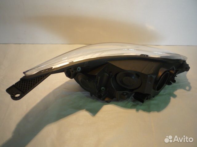 Фара Форд Фокус 3 левая