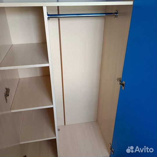 Шкаф в детскую