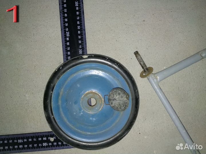 Хозяйственная тележка и cовок металлический