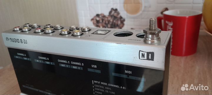 Native instruments audio 8 dj