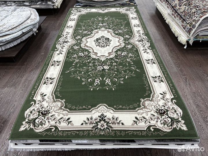 Ковер 1.5х3 новый, классический