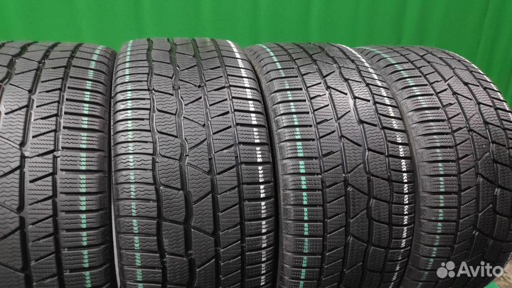 Continental ContiWinterContact TS 830 P 255/40 R18 99V