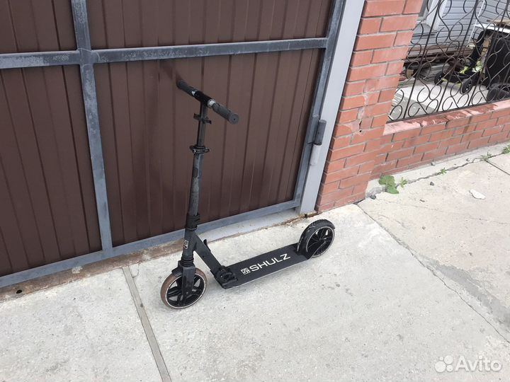 Самокат взрослый shulz 200