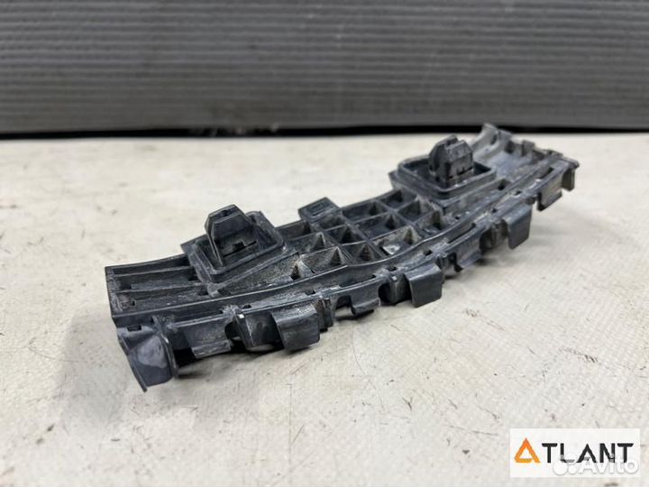 Крепление бампера передняя левая honda insight