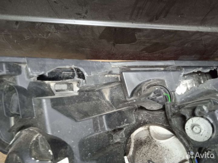 Фара левая LADA vesta