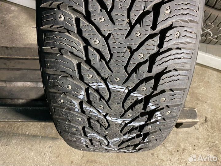 Nokian Tyres Hakkapeliitta 9 SUV 255/50 R20 109T