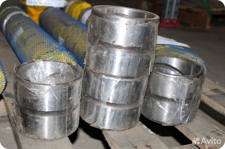 Втулка PC300-8 DP