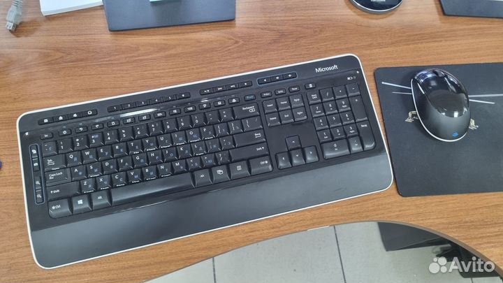 Беспроводная клавиатура и мышь microsoft