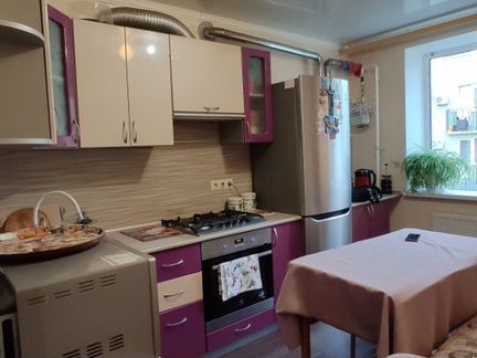 2-к. квартира, 57,1 м², 3/3 эт.