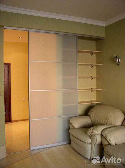 Стеклянная перегородка