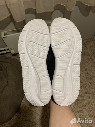 Кроссовки Demix 47 размер 31,5 см