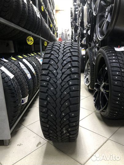 Pirelli Formula Ice 215/60 R17 100T