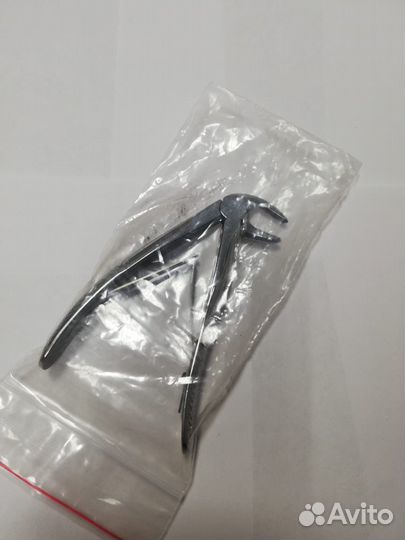 Инструмент стоматолога хирурга