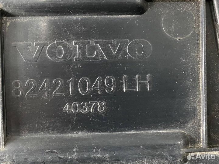 Крышка фары Volvo FH4 82448657