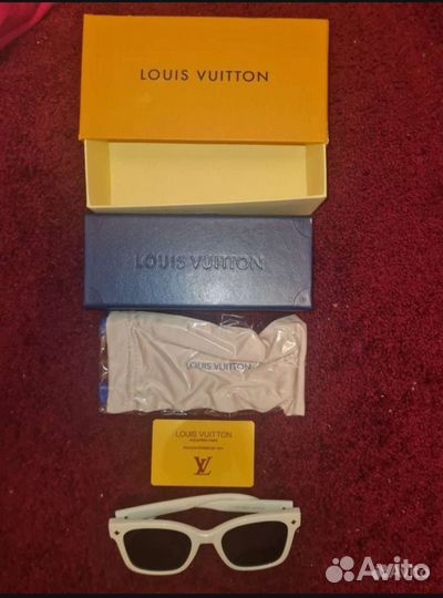 Солнцезащитные очки женские Louis Vuitton