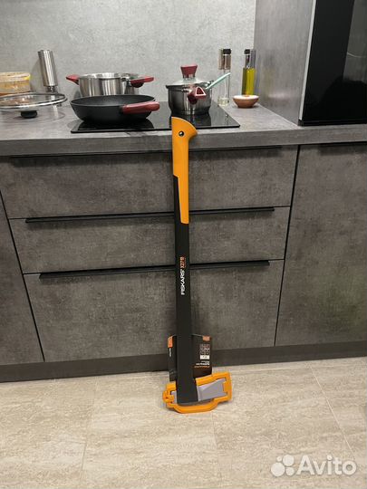 Топор Fiskars x27