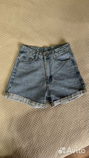 Джинсовые шорты