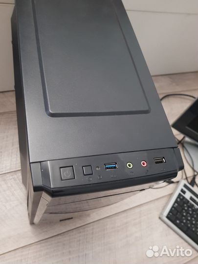 Intel core i3 4170/8gb/gtx560ti 1g/240ssd