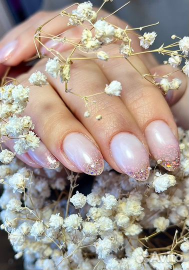 Маникюр, педикюр, наращивание ногтей