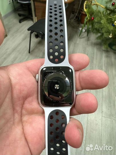 Часы apple watch 5 44 mm nike