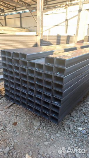 Профильная труба 60х40х3 мм