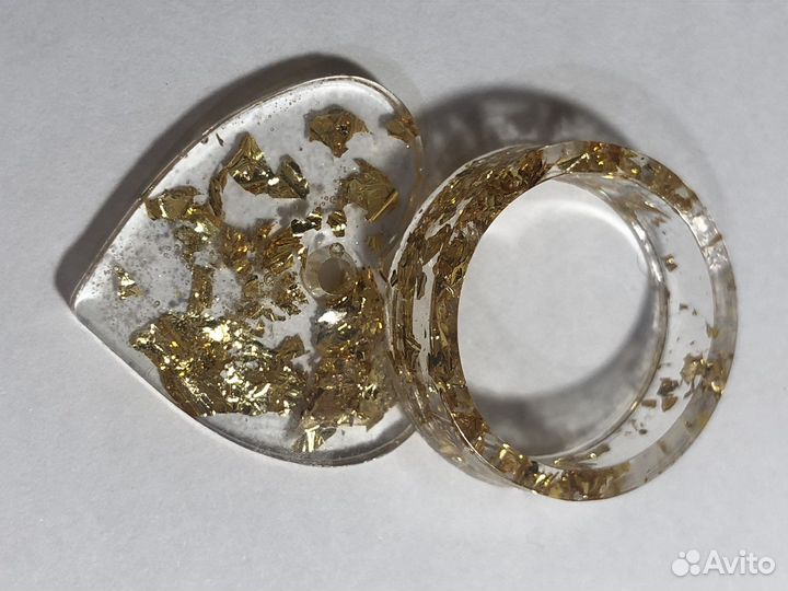 Колько и подвеска из эпоксидной смолы