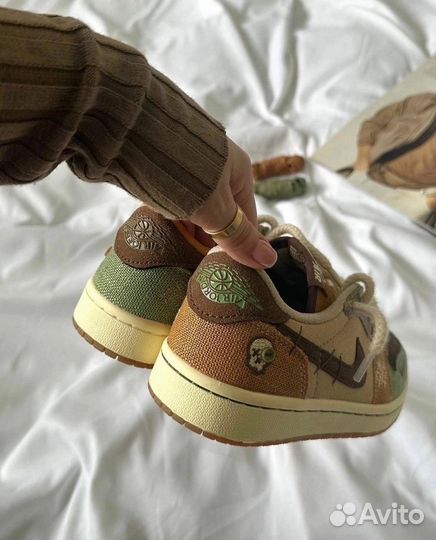 Кроссовки nike Air Jordan 1 Retro Low Voodoo