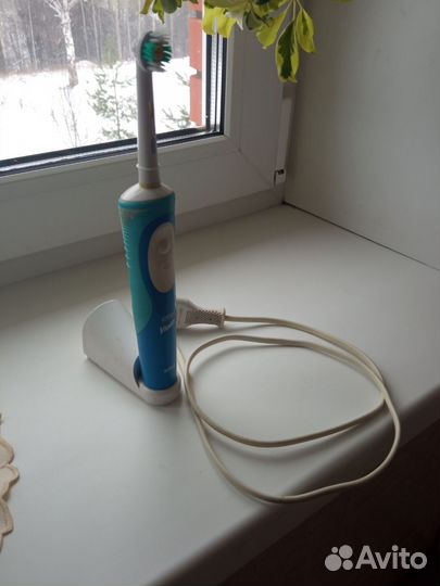 Зубная щетка oral b