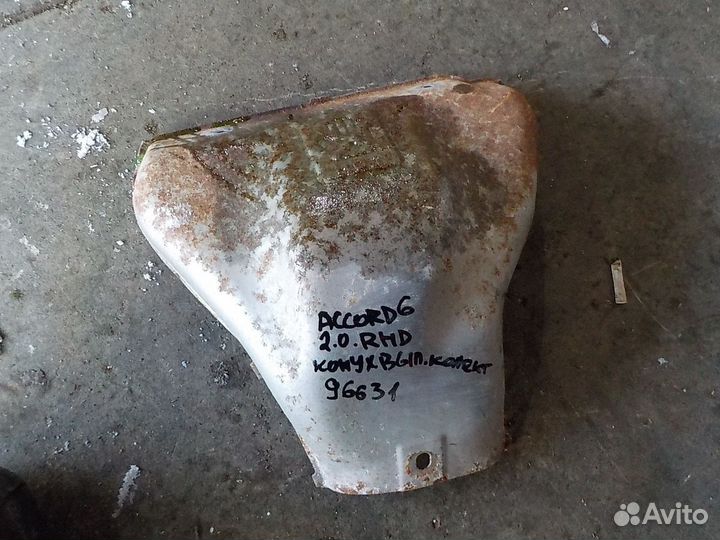 Кожух выпускного коллектора honda accord 6