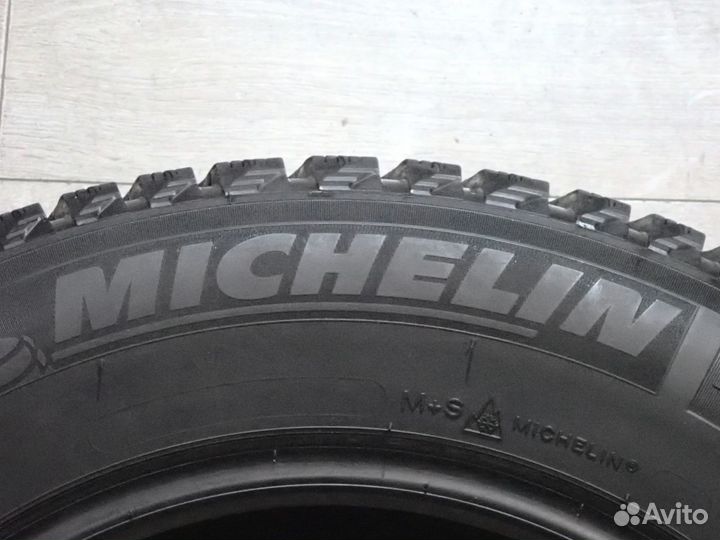 Michelin X-Ice North 2 215/65 R16 102T