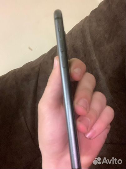 iPhone 8, 64 ГБ