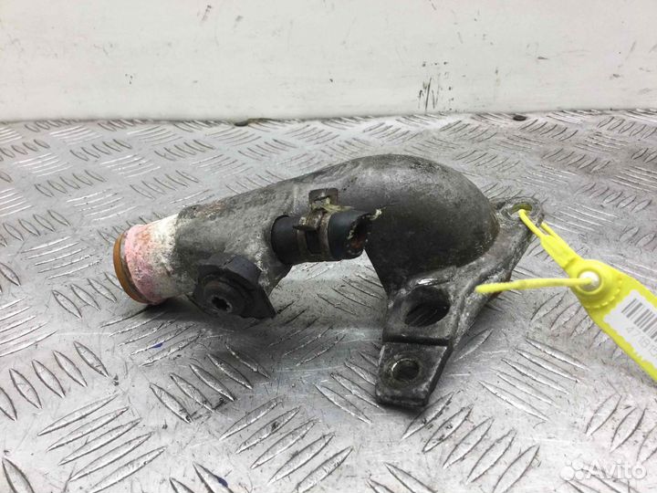 Фланец (тройник) системы охлаждения Ford Transit F