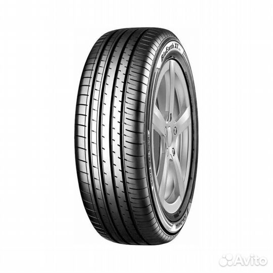 Yokohama BluEarth-XT AE61 215/70 R16