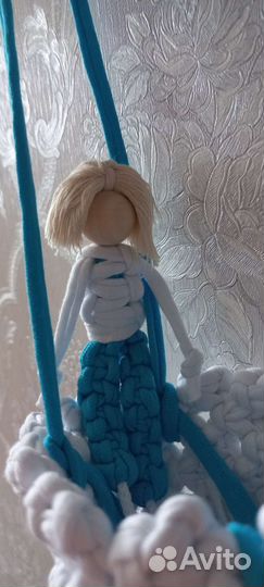 Воздушный шар с корзиной