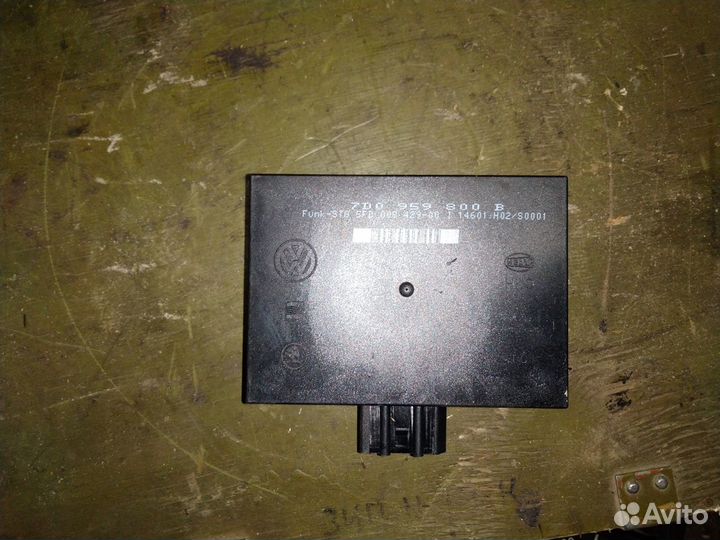 Блок комфорта VW Мультивен Т-4 7D0959800B