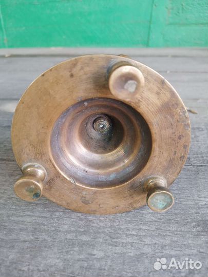 Старинный подсвечник