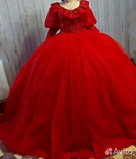 Свадебное платье